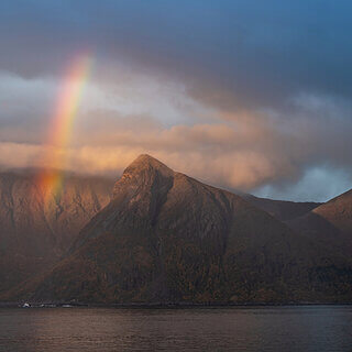 Senja - Mefjordvaer - Rainbow